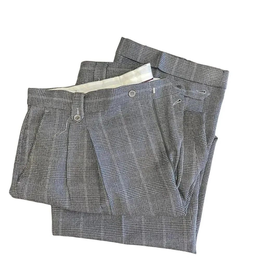 Mens size 40/32 grey plaid